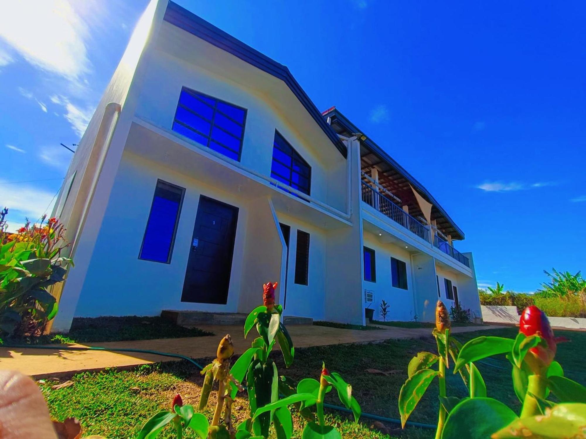 Concetta Tourist Inn Manolo Fortich Экстерьер фото